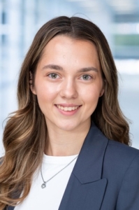 FL16818_Alicia Kucher